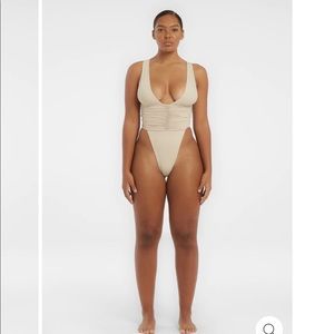 Echo One Piece-Coconut